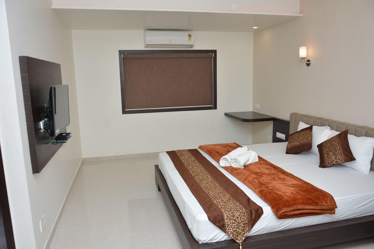 Hotel Darshan Rājula エクステリア 写真