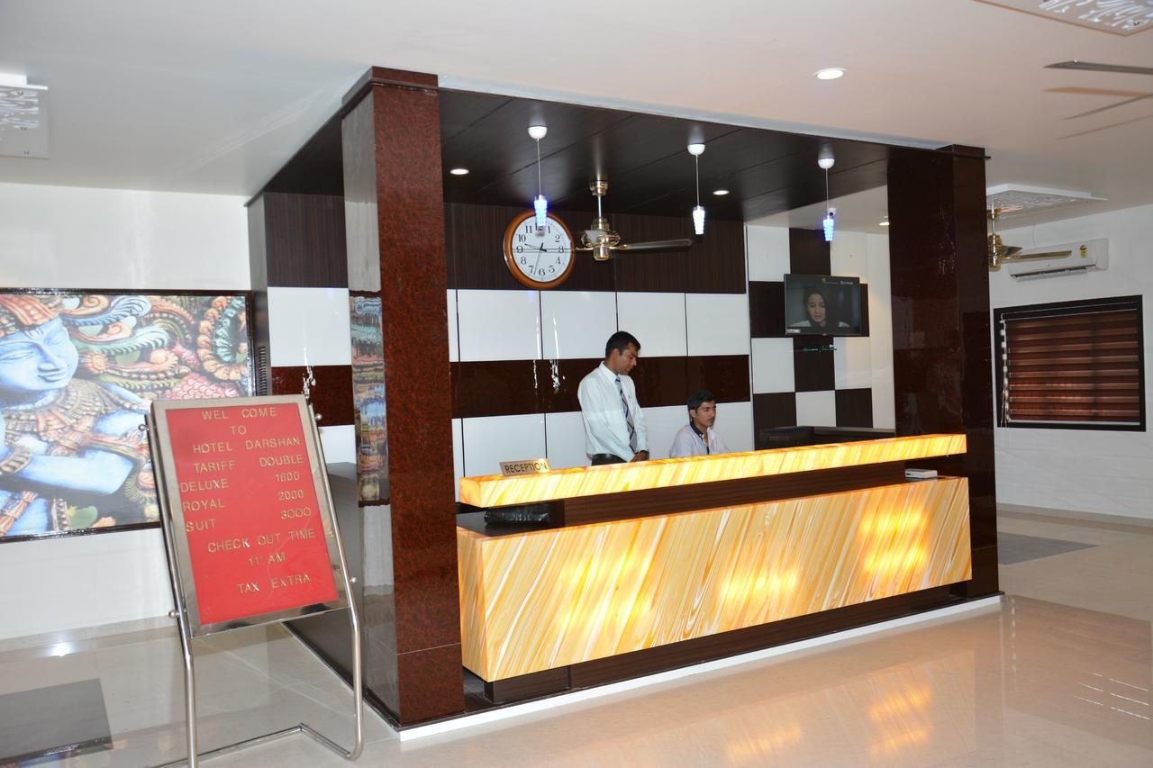Hotel Darshan Rājula エクステリア 写真