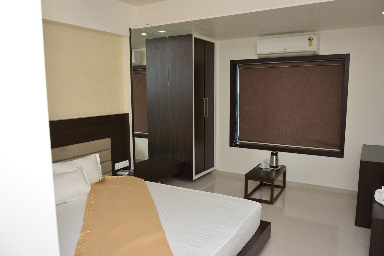 Hotel Darshan Rājula エクステリア 写真