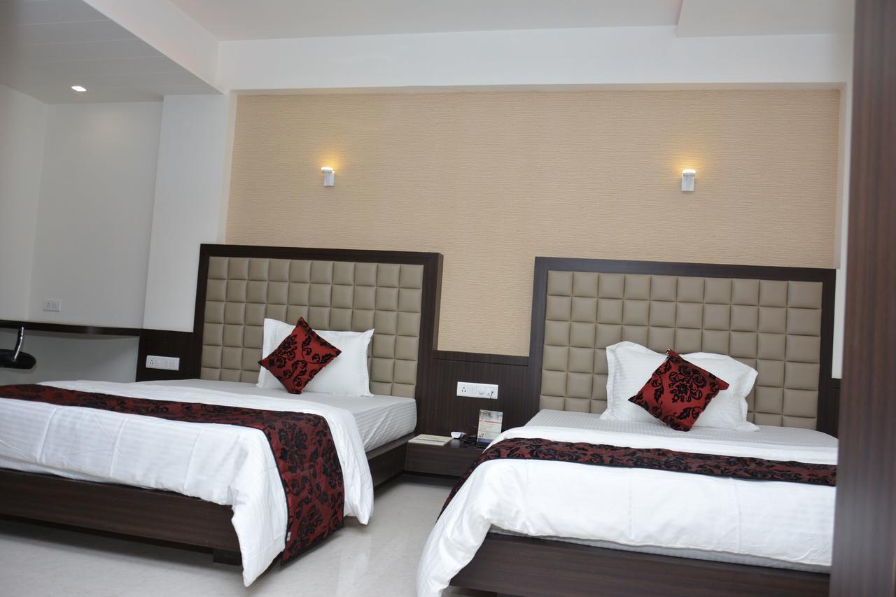 Hotel Darshan Rājula エクステリア 写真